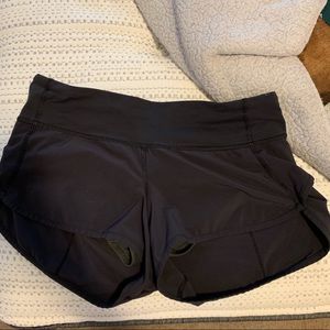 Lululemon Speed Up Shorts size 4